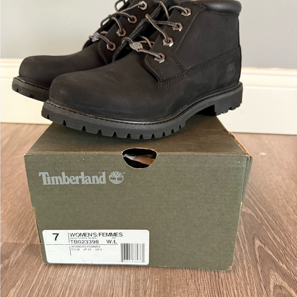 Timberland Women's Nellie Waterproof Chukka Boot